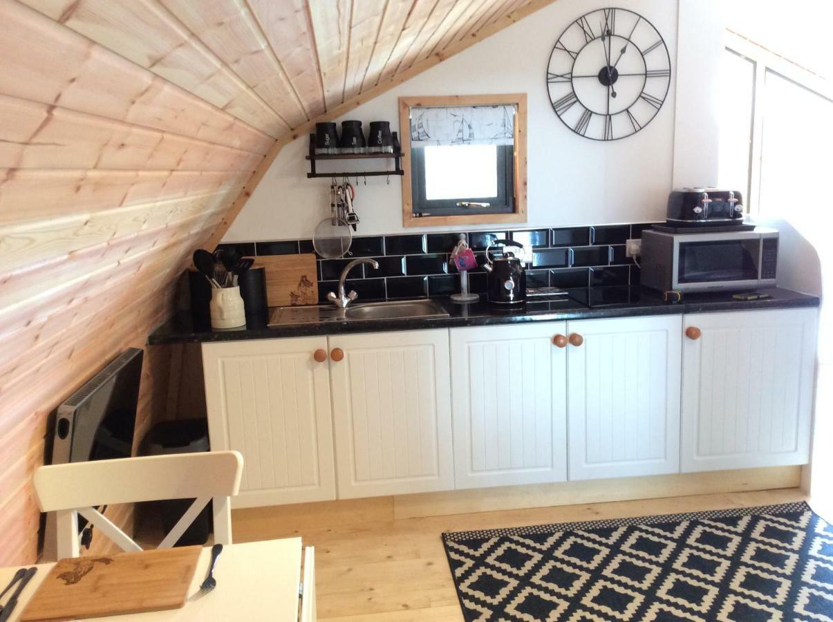 Appartement Achmelvich View Self Catering à Lochinver Extérieur photo